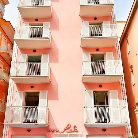 Rosa Aparthotel